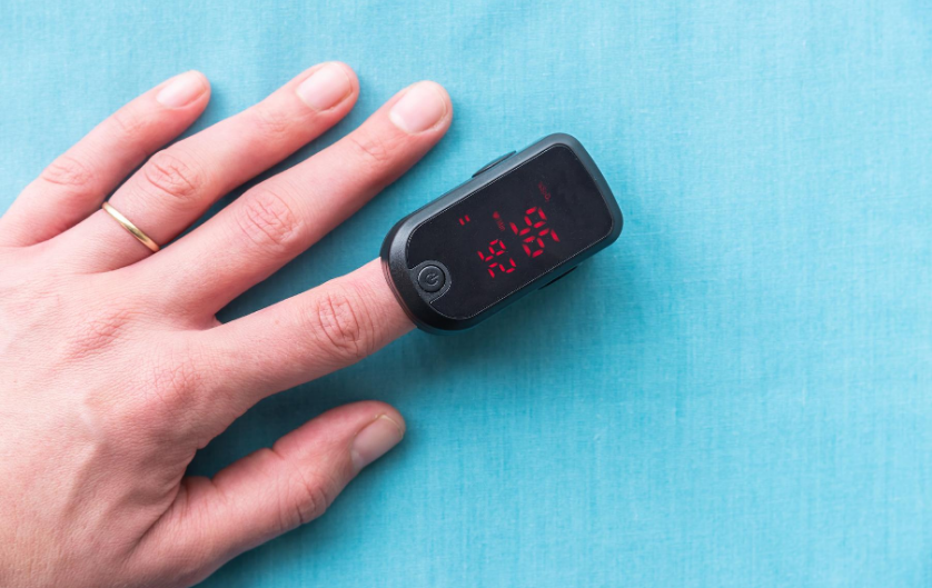 How to Use a Pulse Oximeter to Check Oxygen Saturation Levels